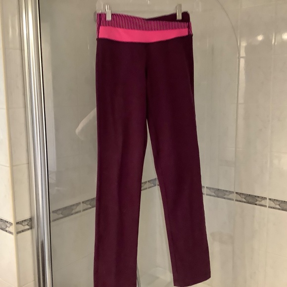 Lululemon - Picture 2 of 4